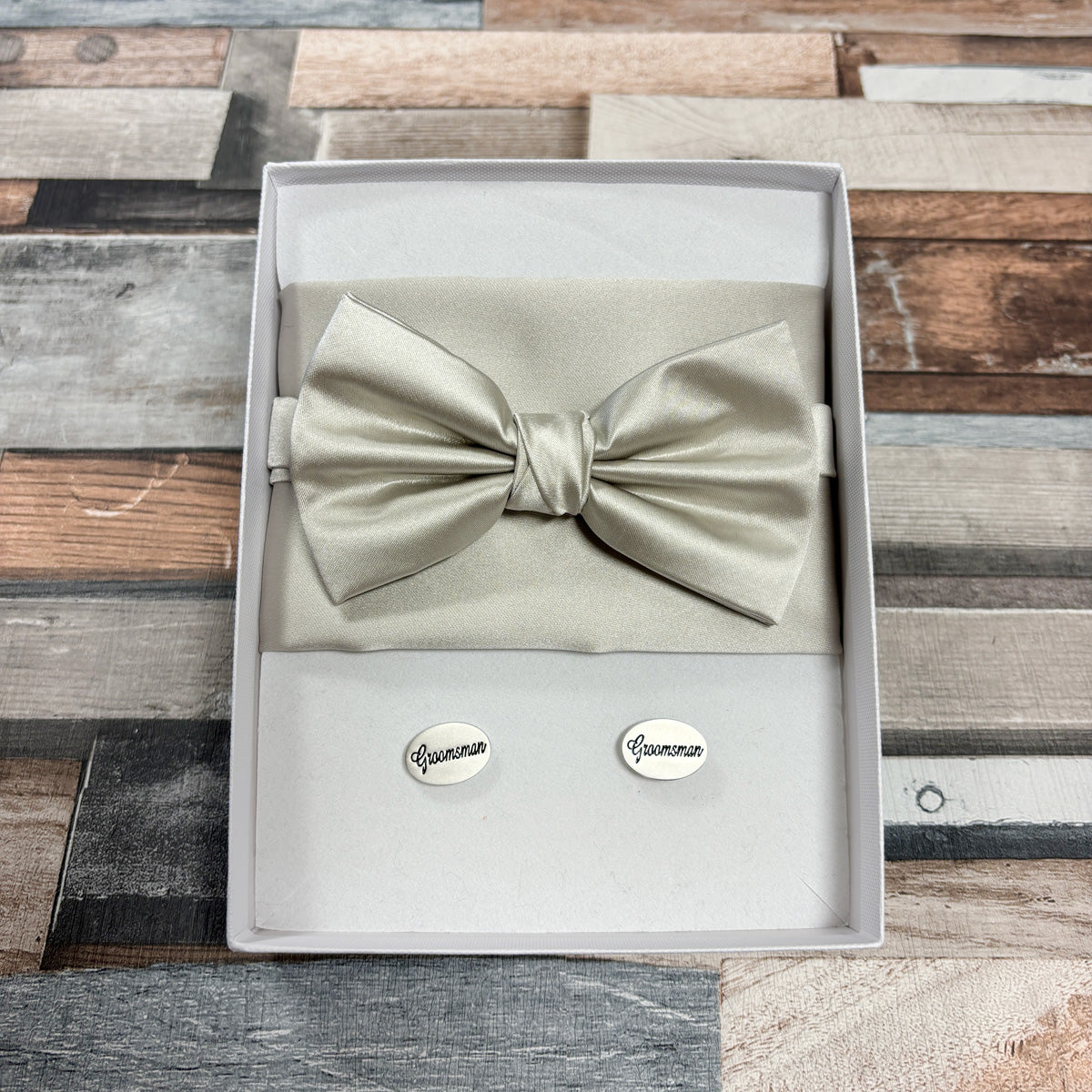 Pearl Silver Bow Tie