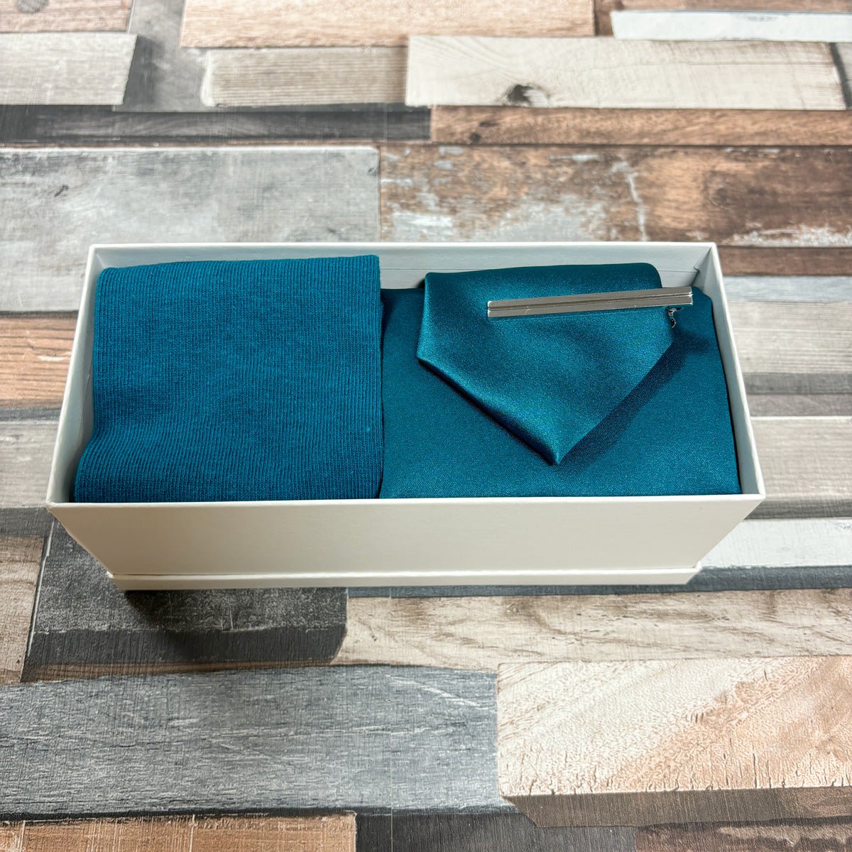 Blue Teal Boxed Gift Set - Gift Sets - Regular Tie with Socks & Pocket Square - Boxed Set with Tie Bar - Save £7.50 - Swagger & Swoon