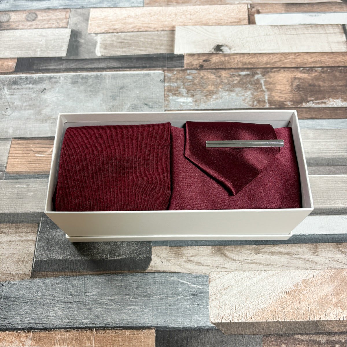 Burgundy Boxed Gift Set - Gift Sets - Regular Tie with Socks & Pocket Square - Boxed Set with Tie Bar - Save £7.50 - Swagger & Swoon